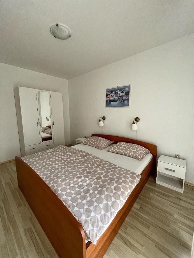 Apartmani Nada Primošten المظهر الخارجي الصورة